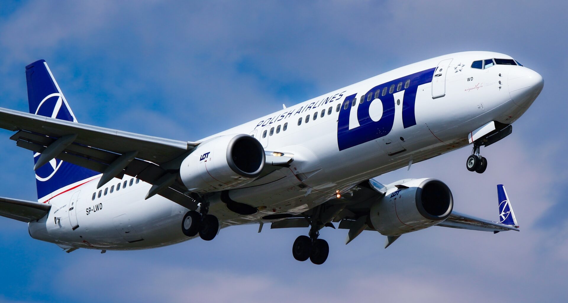 מטוס 737 של חברת לוט (LOT)