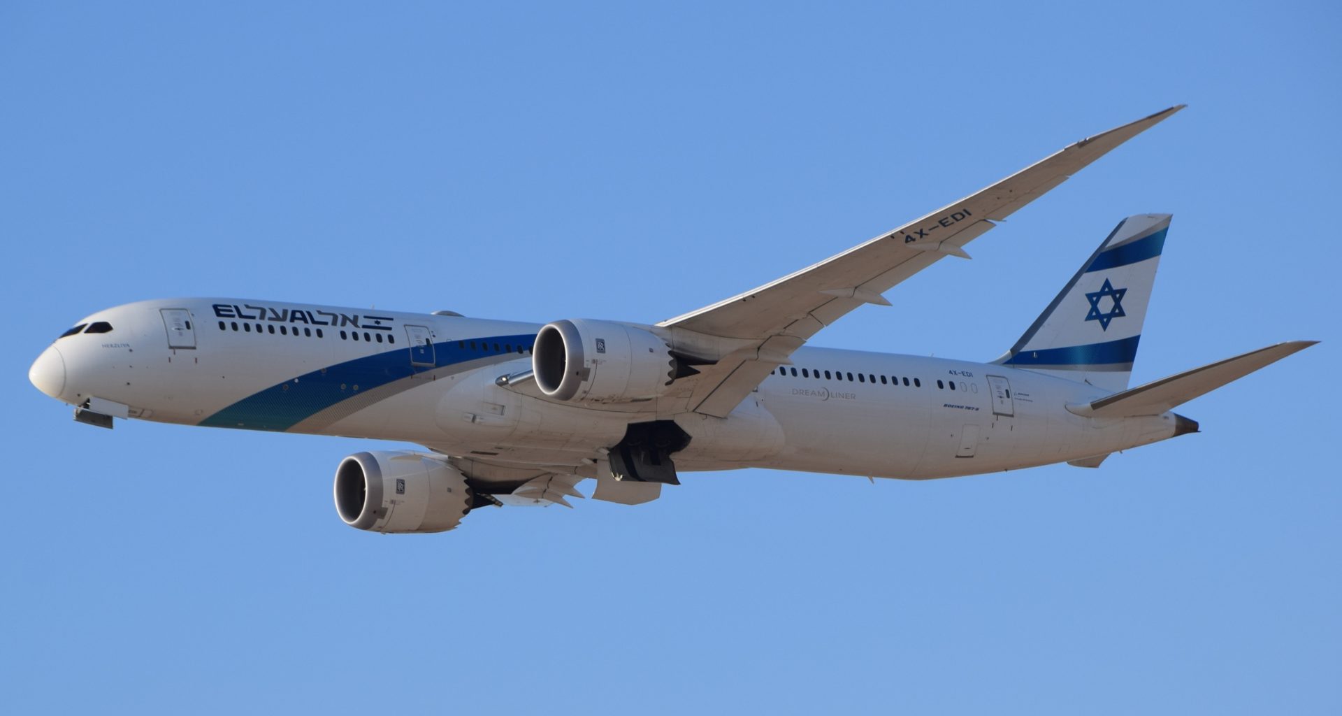מטוס בואינג 787 של אל על. תמונה: רועי ורון